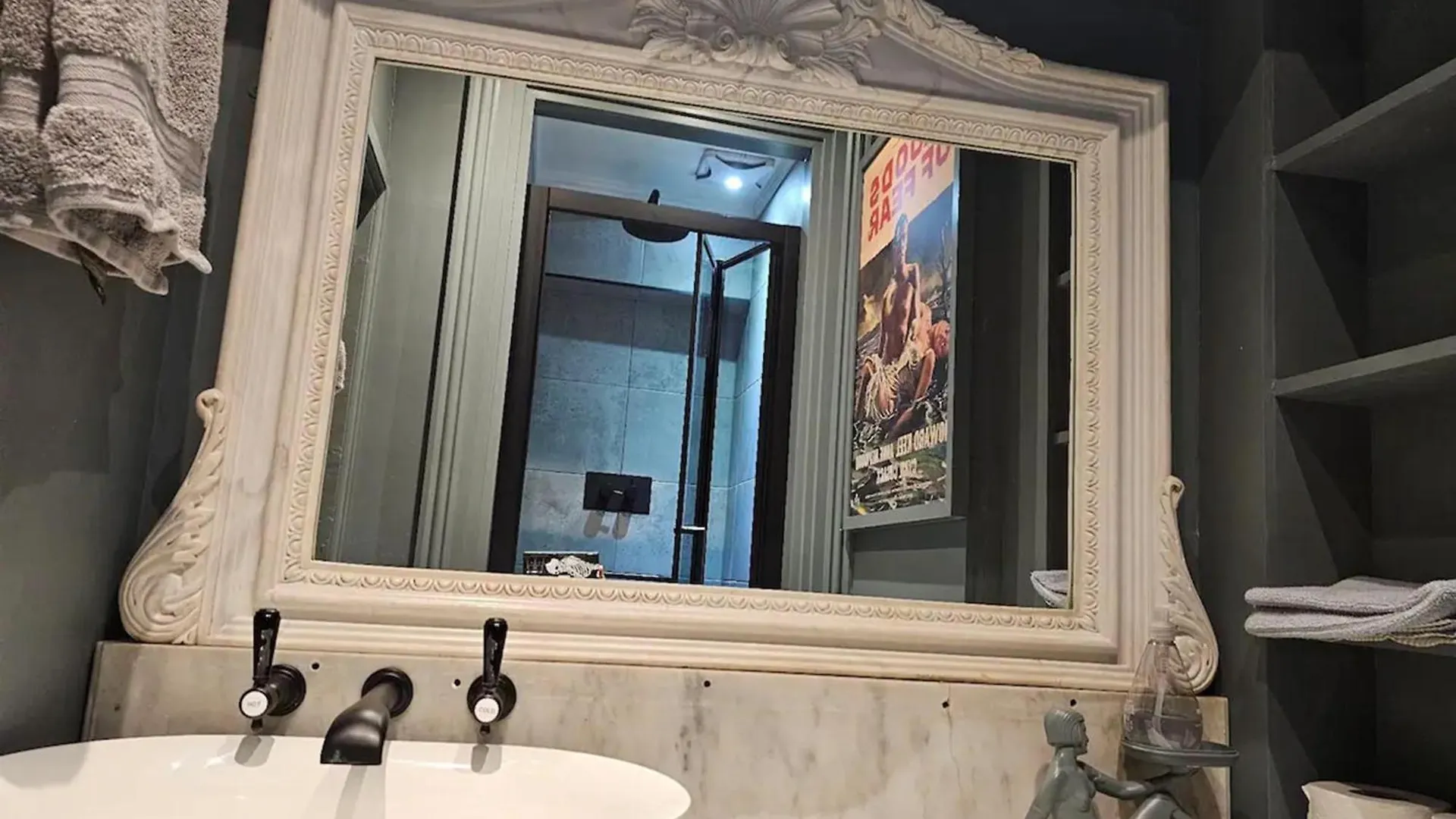 City Centre Stylish Hideaway Exeter Apartment